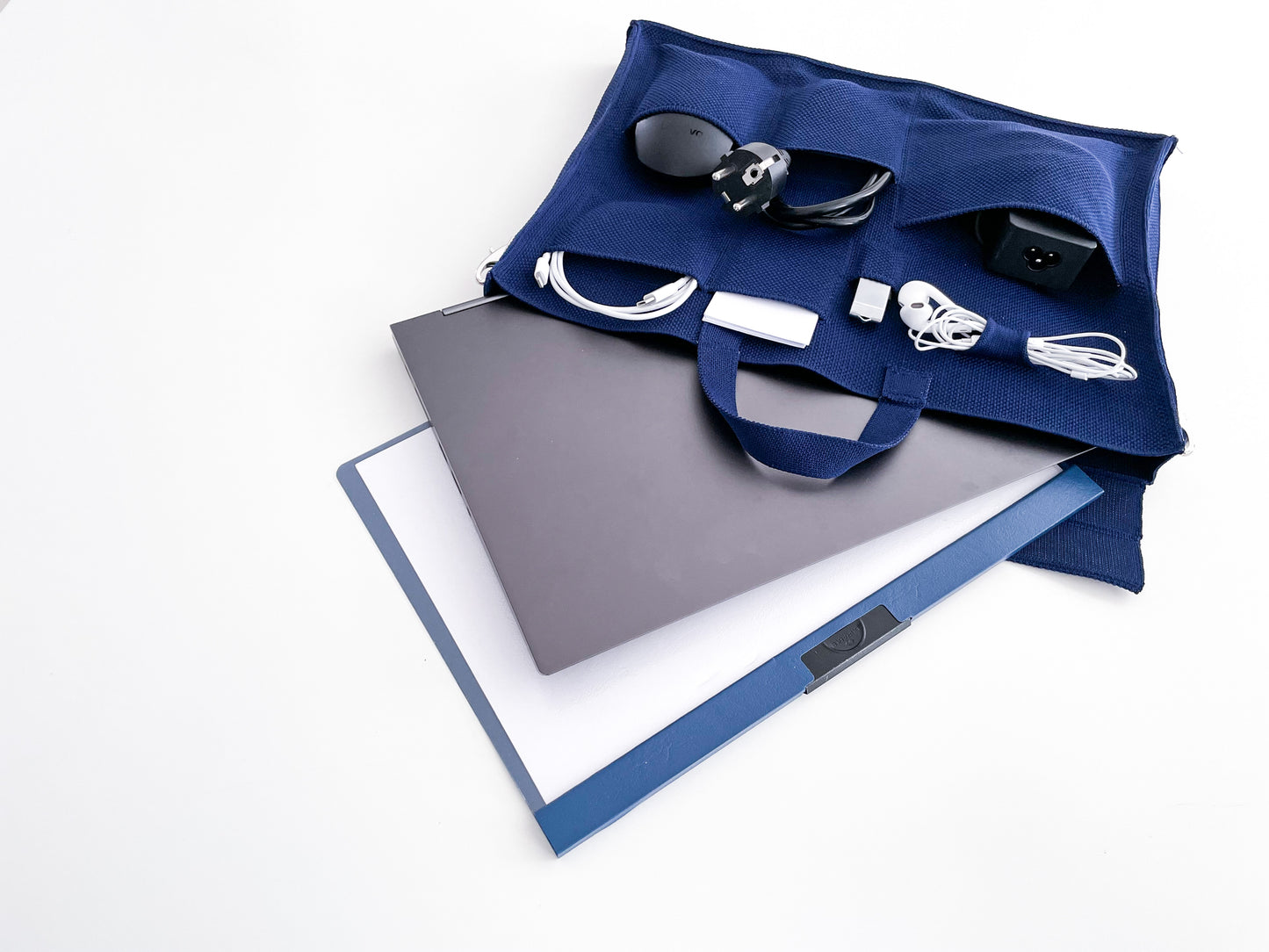 Frankfurt Laptop Bag: Blue